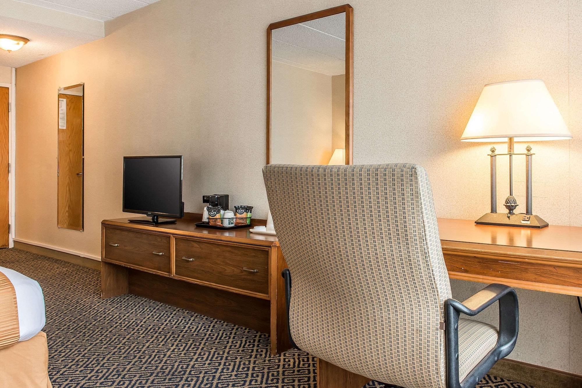 Quality Inn And Conference Center Springfield Kültér fotó