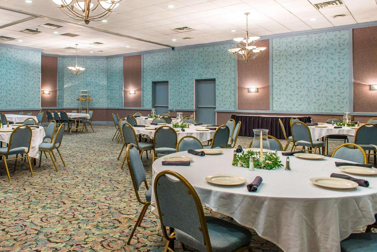 Quality Inn And Conference Center Springfield Kültér fotó